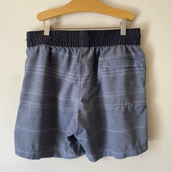 PrAna Men’s Slope Short in Ashy Kai Stripe - Picture 5 of 7